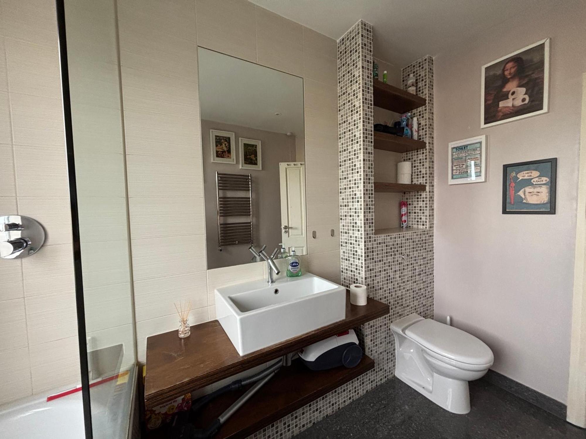 Entire House Floor Perfect For Couples & Freelancers - Available For Single Too Hotel Londra Exterior foto